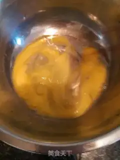 Make Holy fruit egg soup step 1