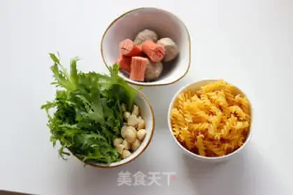 Make Sprinkled salad noodles step 0