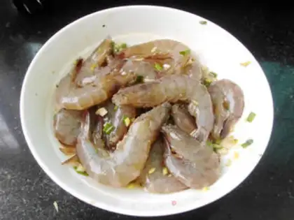 Make Black pepper roasted shrimp step 3