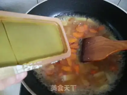 Make Family makes pork curry step 4