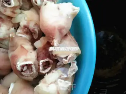 Make Secret pig hoof step 4