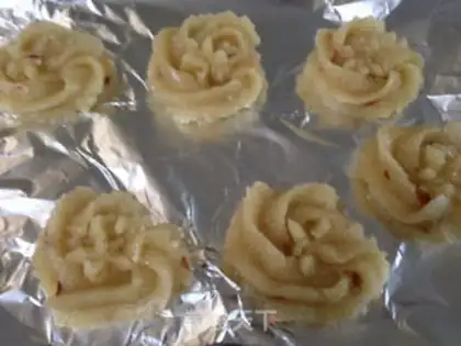 Make Peanut oil cookies step 4