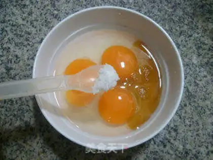 Make Cream of lamb tails and fried duck eggs step 5