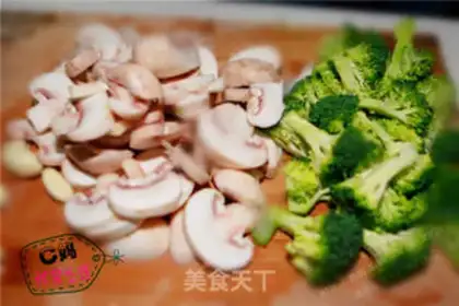 Make Fried mushrooms orchids step 0
