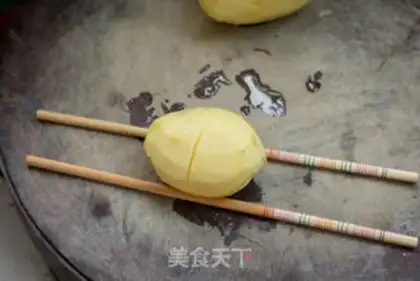 Make Organ potatoes step 1