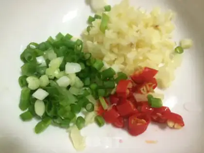 Make Little onions, eggs, tofu step 0