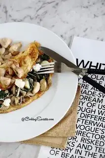 Make Spinach mushroom omelet step 2