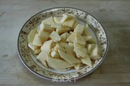 Make Caramel apple cake step 1