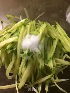 Make cucumber sesame noodles step 1