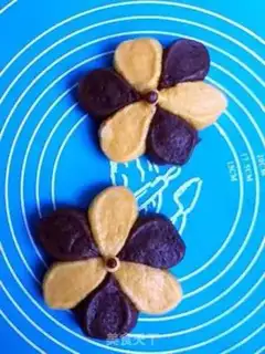 Make Coco-colored buns step 5