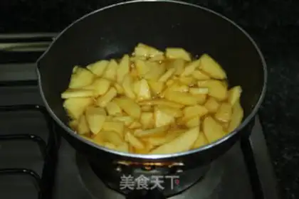 Make Caramel apple cake step 4