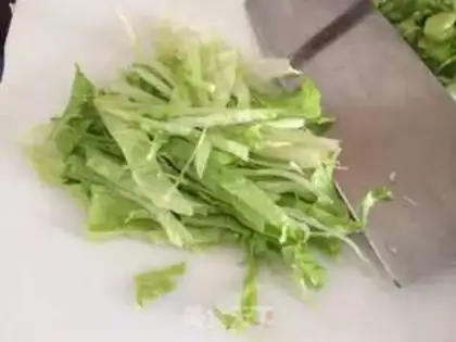 Make Change the dry noodles step 5