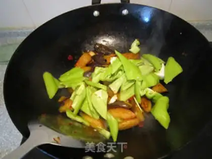 Make Spicy sauce and long tomatoes step 7