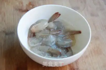 Make Shrimp tomato step 1