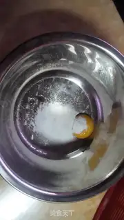Make Homemade yolk salad sauce step 3
