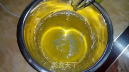 Make Homemade yolk salad sauce step 4