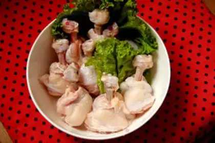 Make Italian green sauce with wings step 3