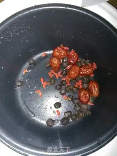 Make Quaffle date soup step 1
