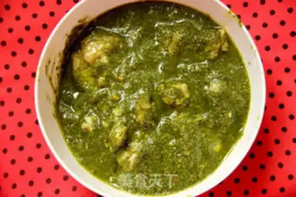 Make Italian green sauce with wings step 4