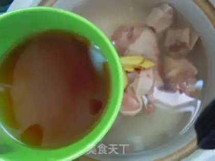 Make Red wine and root soup step 3