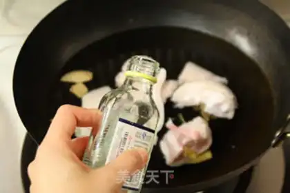 Make Taste beer, pig hoof step 3