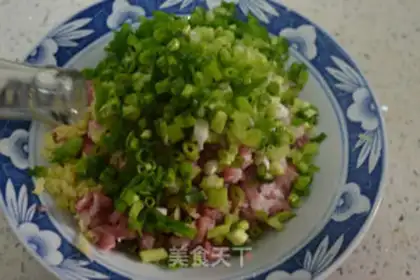 Make Homemade meat buns step 4