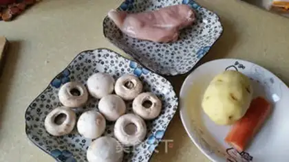 Make Curry chicken potatoes step 0