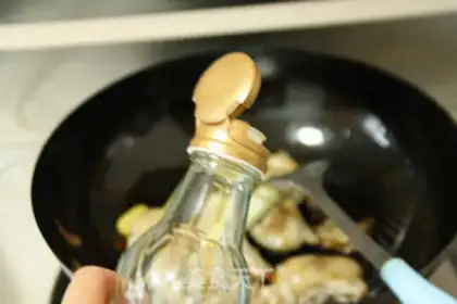 Make Taste beer, pig hoof step 11