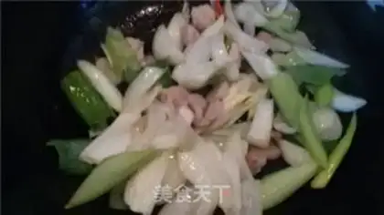 Make The onions blow up the mussels step 7