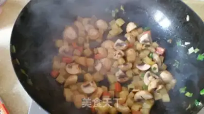 Make Curry chicken potatoes step 6