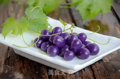 Make Potato grapes step 11