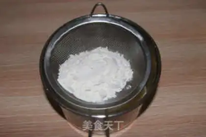 Make Strawberry rolls step 2
