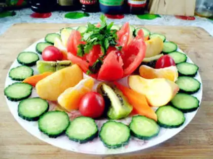 Make Vegetables and fruit platter salad step 3