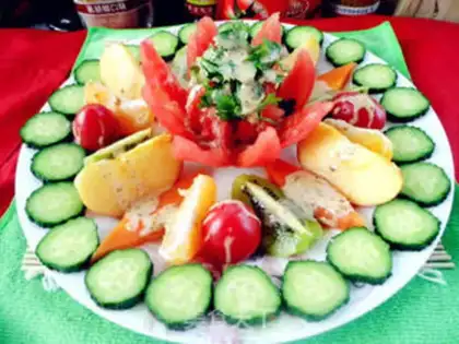 Make Vegetables and fruit platter salad step 4