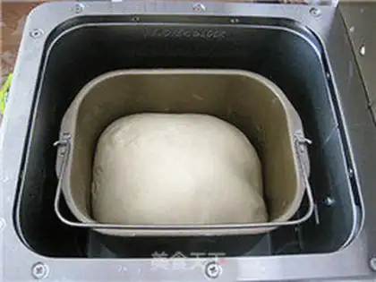 Make Sesame cinnamon rolls step 4