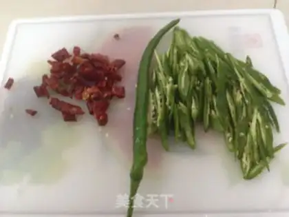 Make Spicy little fish pancakes step 1