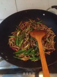 Make Spicy little fish pancakes step 4