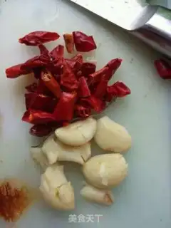 Make The celery is made of meat step 1