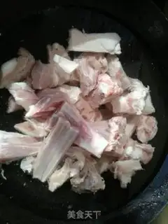 Make Yellow lamb chops step 1