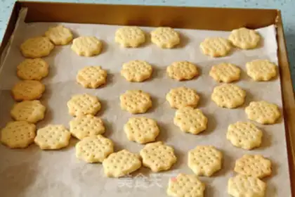 Make Salted cheese cookies step 11