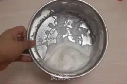 Make Halloween candy roll step 5