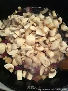 Make White bean spinach mushroom salad step 0