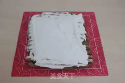 Make Halloween candy roll step 14