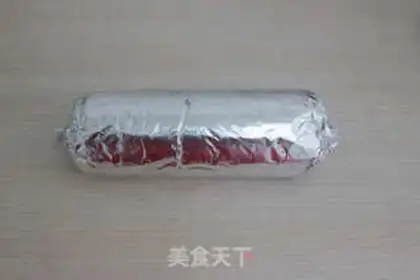 Make Halloween candy roll step 15