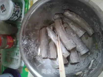 Make Dried fish step 0