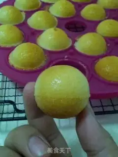 Make Lollipop cake step 18