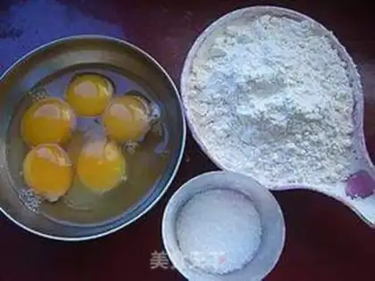 Make Egg yolk step 0