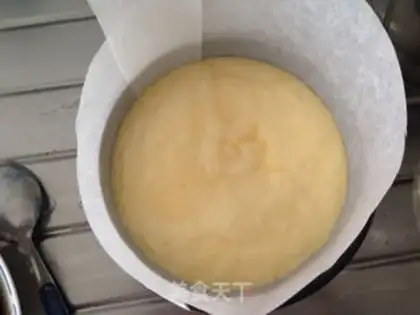 Make Toon train birthday cake step 9