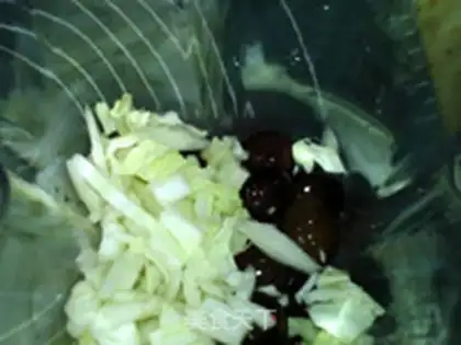 Make Grape peanut cabbage step 4