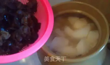 Make The radish urn and bone soup step 7
